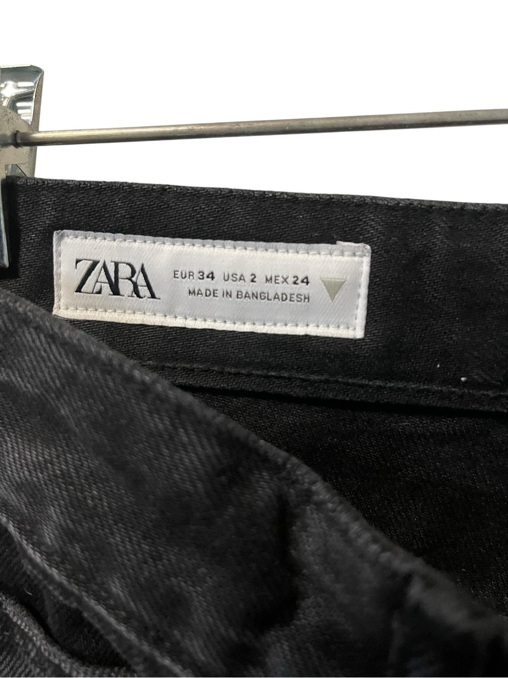 Zara High-Rise Straight Leg Jeans in Black Size 2 - Picture 6 of 10